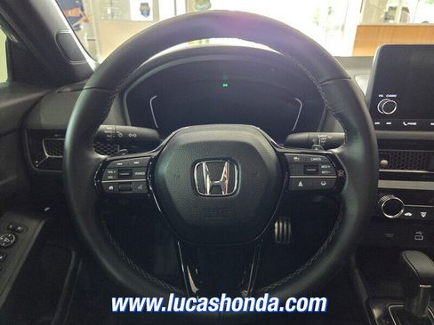 Used 2024 Honda Civic Sport image 10
