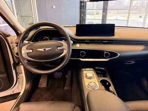 Used 2024 Genesis GV70 2.5T w/ Select Package AWD/4WD image 13