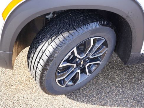 Used 2021 Chevrolet TrailBlazer ACTIV w/ Sun and Liftgate Package image 13