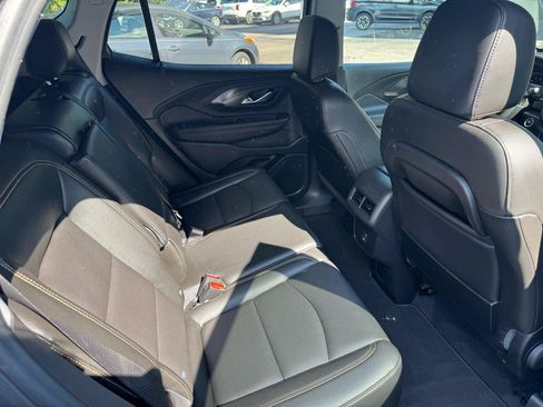 Used 2021 GMC Terrain SLT AWD/4WD image 12