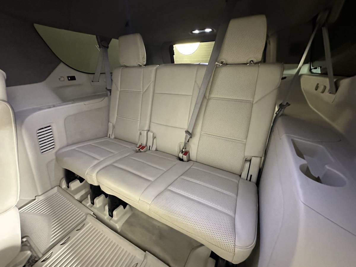 Used 2021 Cadillac Escalade ESV Sport Platinum AWD/4WD image 31