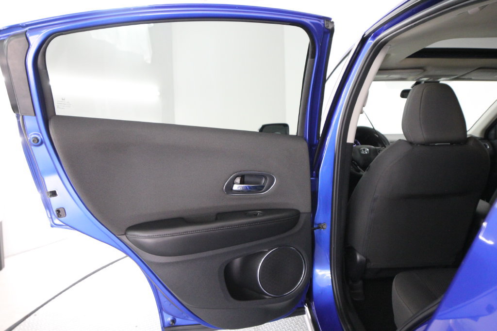 Used 2022 Honda HR-V EX image 41