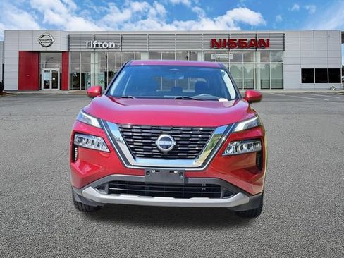 Certified 2023 Nissan Rogue SV FWD image 2
