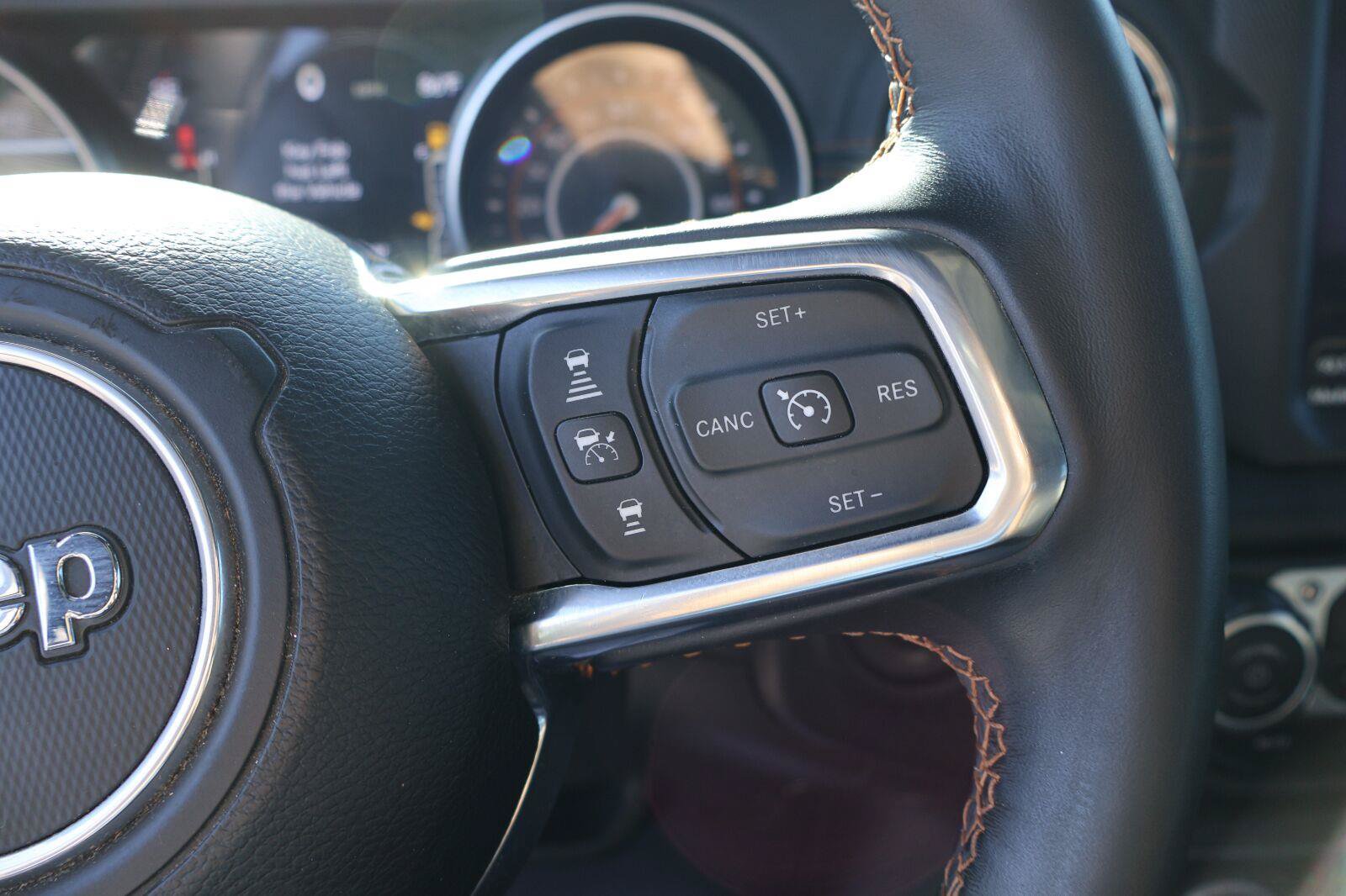 Used 2021 Jeep Gladiator Overland AWD/4WD image 29