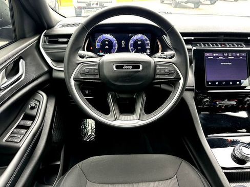 Used 2024 Jeep Grand Cherokee Laredo w/ MOPAR Finishing Package RWD image 18