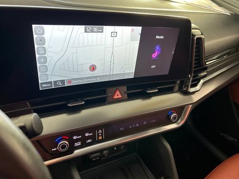Used 2023 Kia Sportage SX FWD image 18