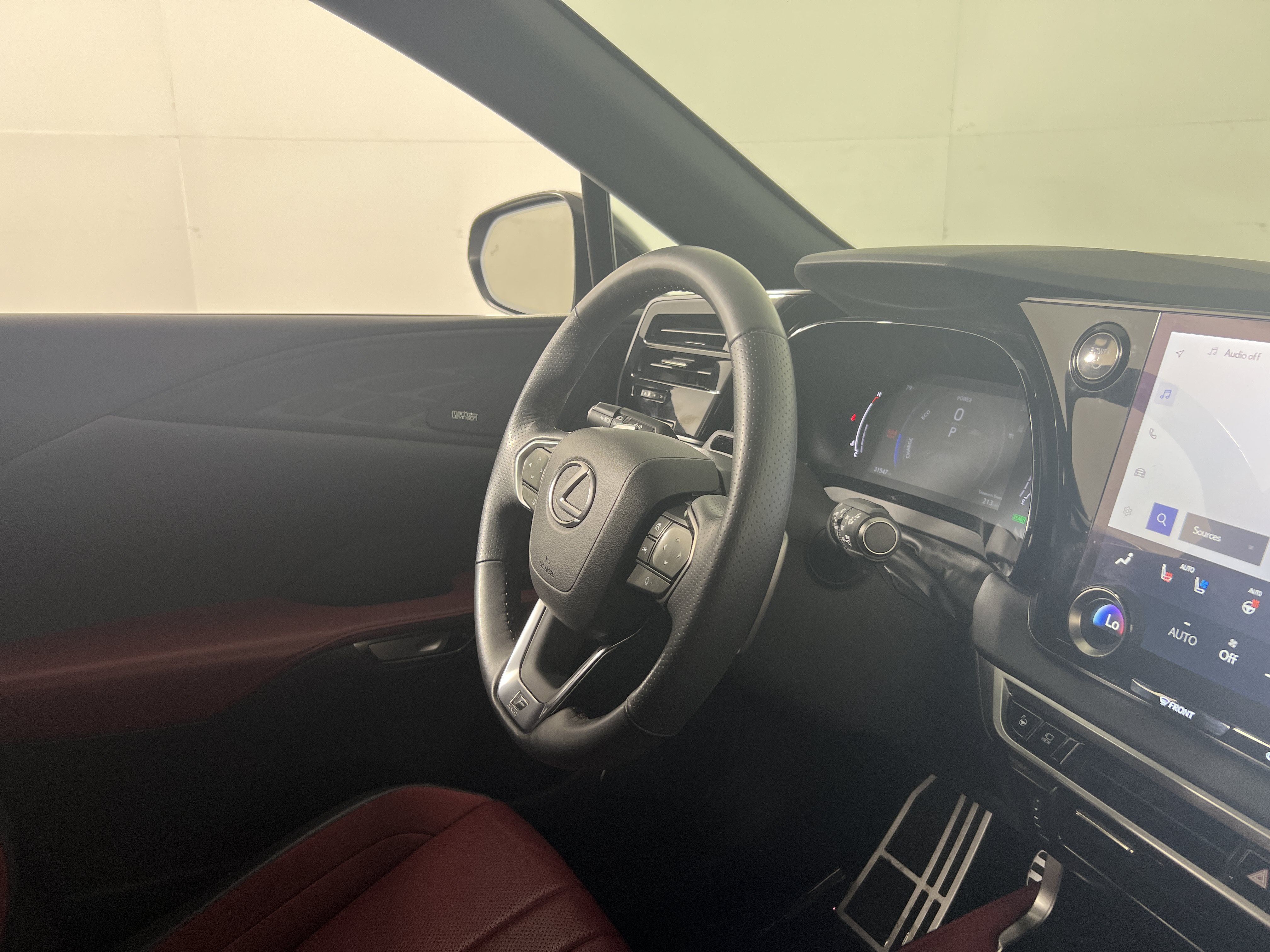 Used 2024 Lexus RX 500h F Sport w/ Convenience Package AWD/4WD image 9