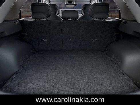 New 2025 Kia Niro EX image 19