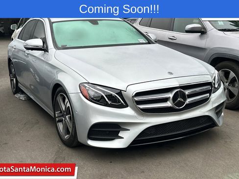 Used 2019 Mercedes-Benz E 300 image 1