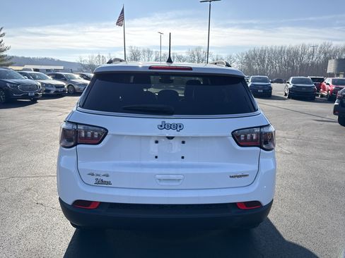 Used 2022 Jeep Compass Latitude w/ Convenience Group image 4