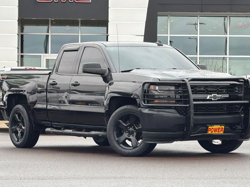Used 2016 Chevrolet Silverado 1500 4x4 Double Cab image 2