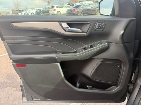 Used 2021 Ford Escape SEL w/ Technology Package image 13