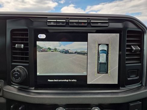 Used 2023 Ford F350 Platinum AWD/4WD image 27