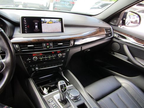 Used 2019 BMW X6 xDrive50i image 11