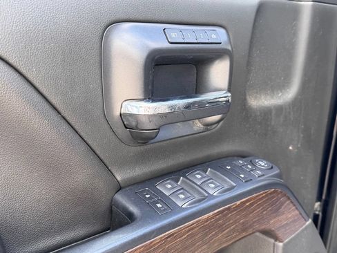 Used 2019 GMC Sierra 3500 Denali w/ Duramax Plus Package AWD/4WD image 10