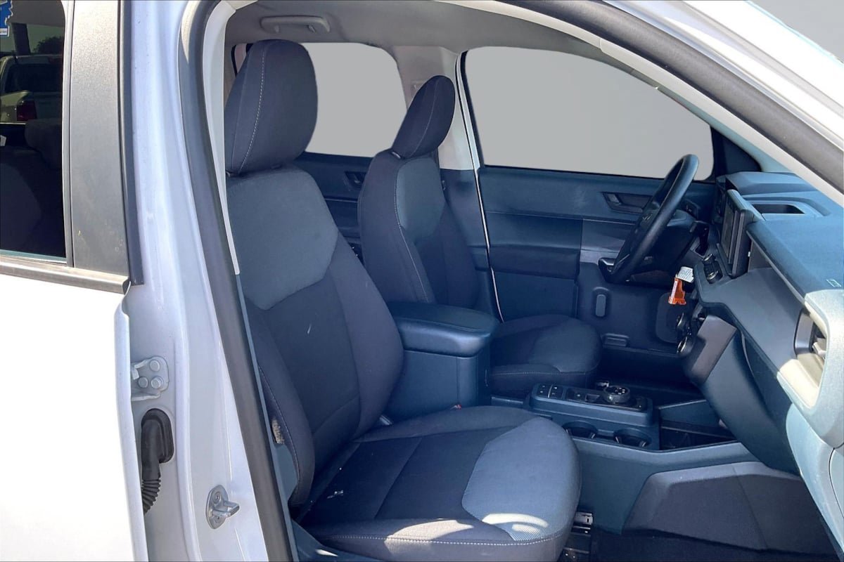 Used 2022 Ford Maverick XL FWD image 7