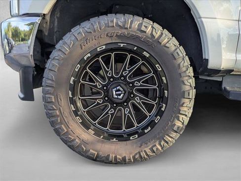 Used 2022 Ford F350 Lariat w/ Chrome Package AWD/4WD image 13