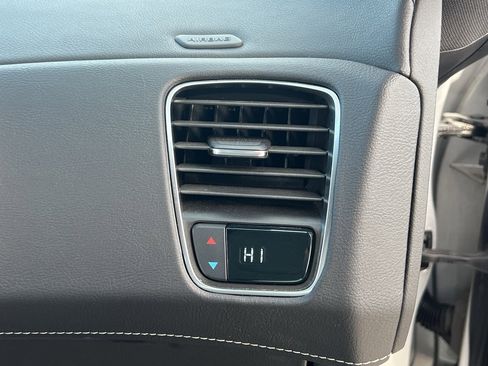 Used 2014 Chevrolet Corvette Stingray Coupe w/ Battery Protection Package image 28