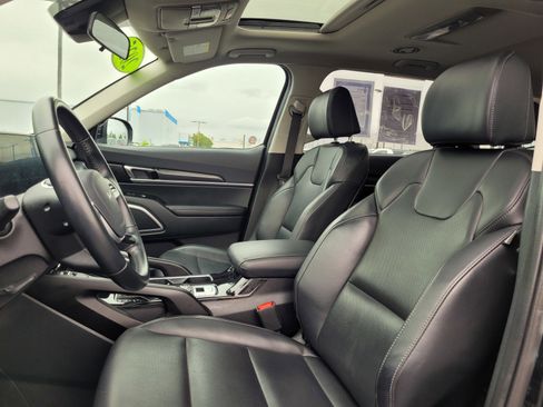 Used 2025 Kia Telluride S AWD/4WD image 10