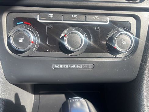 Used 2013 Volkswagen Jetta TDI image 22