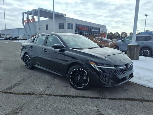New 2026 Nissan Sentra SR w/ SR All Weather Package FWD image 1