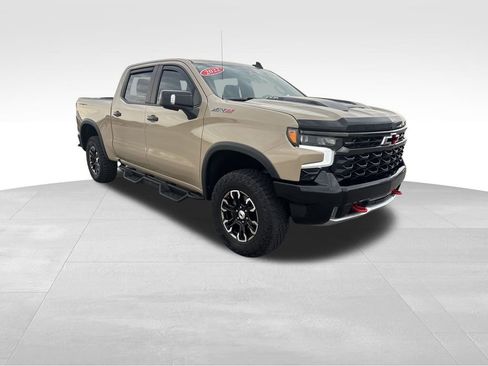 Used 2022 Chevrolet Silverado 1500 ZR2 w/ Technology Package image 4