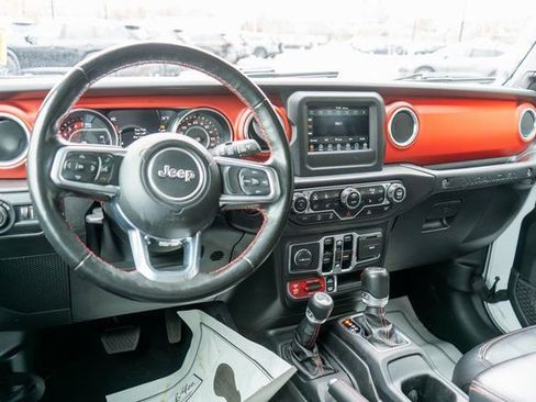 Used 2021 Jeep Wrangler Unlimited Rubicon w/ Cold Weather Group image 13