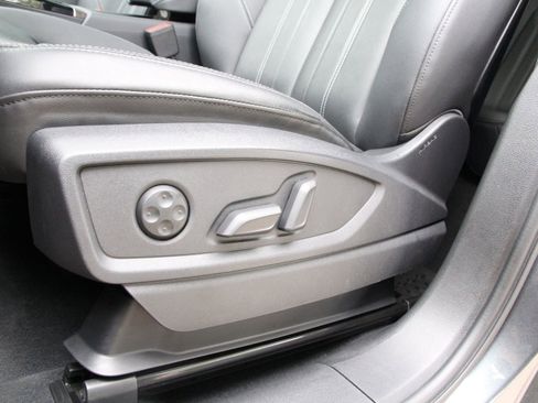 Used 2023 Audi Q5 2.0T Premium w/ Convenience Package AWD/4WD image 15