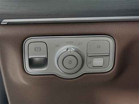 New 2026 Mercedes-Benz GLS 450 4MATIC image 10