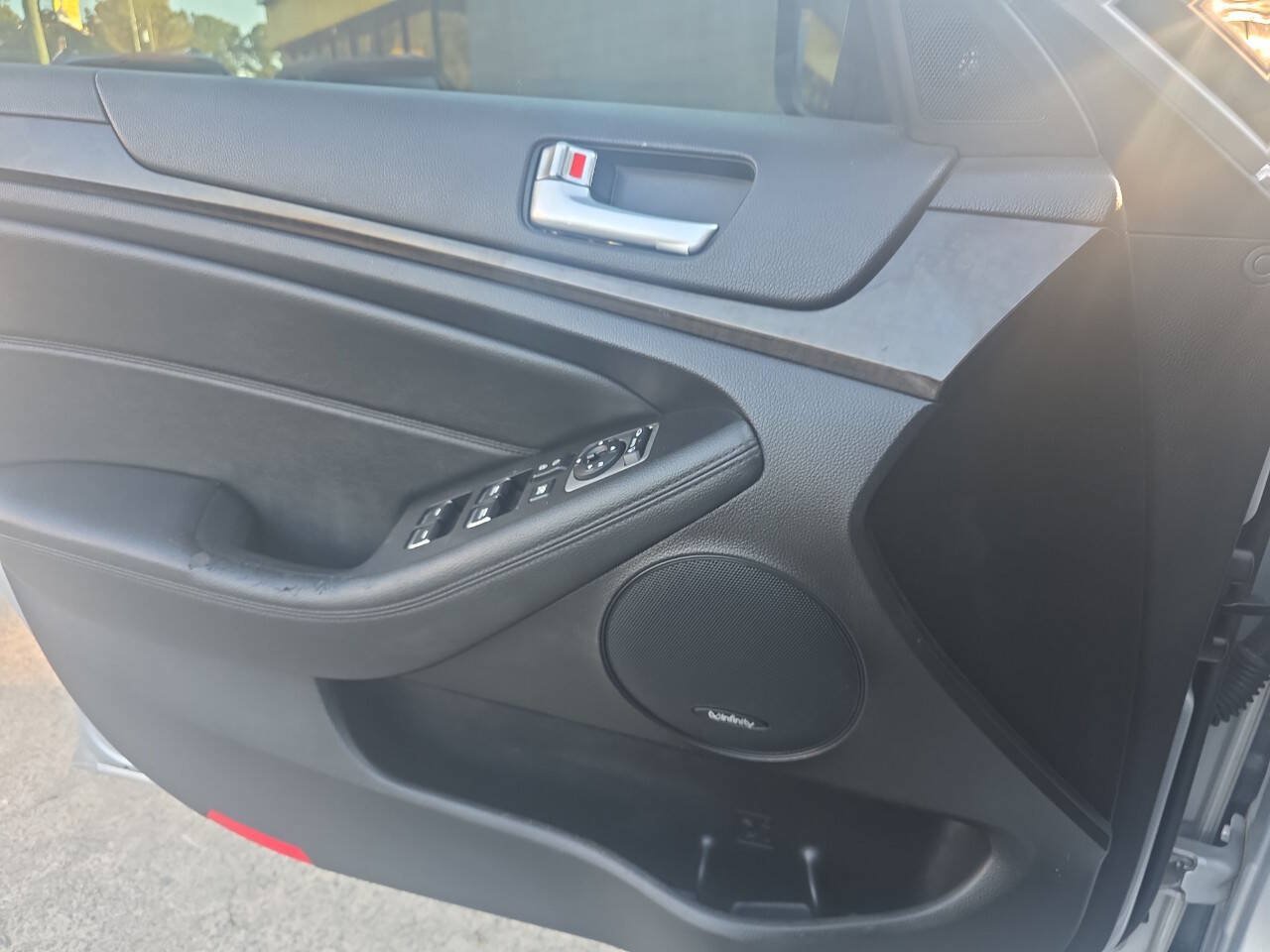 Used 2016 Kia Cadenza Premium FWD image 12