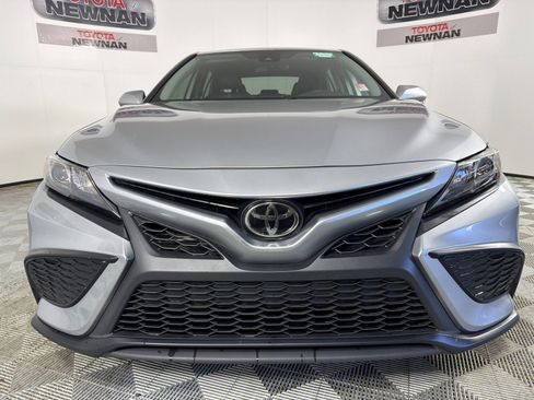 Used 2023 Toyota Camry SE FWD image 8