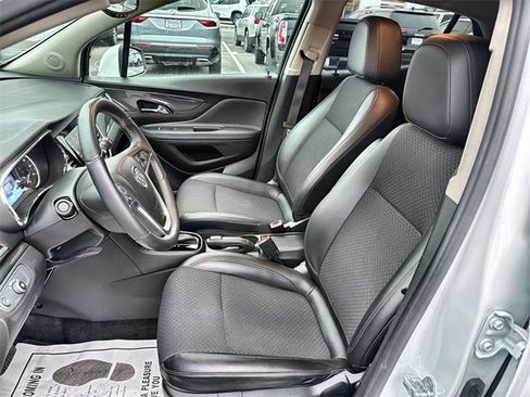 Certified 2022 Buick Encore Preferred w/ Safety Package image 18