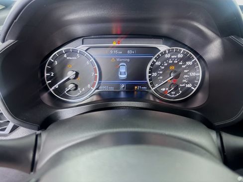 Used 2024 Nissan Altima 2.5 SR FWD image 13