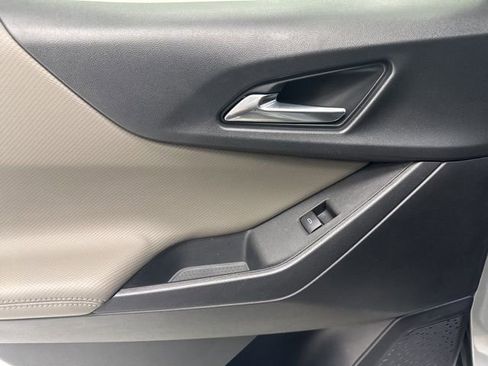 Used 2025 Chevrolet Equinox LT w/ Convenience Package II image 24