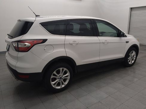 Used 2017 Ford Escape SE image 10