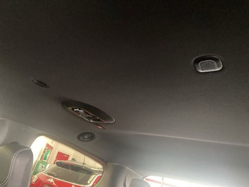 New 2026 Chrysler Pacifica Select image 12