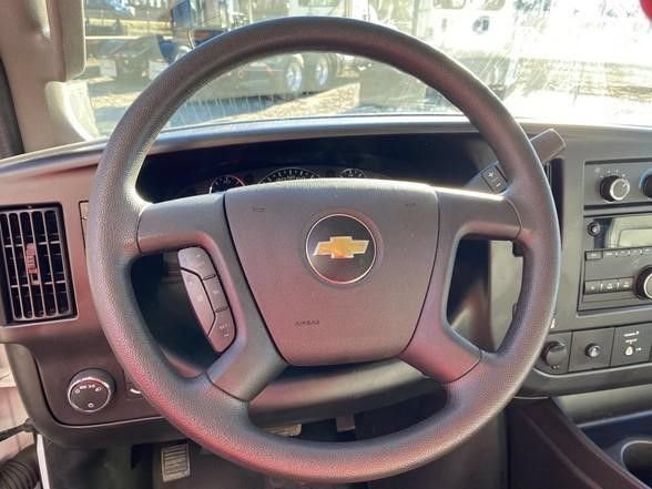 Used 2024 Chevrolet Express 3500 w/ Power Convenience Package RWD image 13