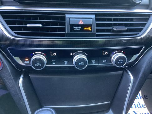 Used 2020 Honda Accord Sport image 18