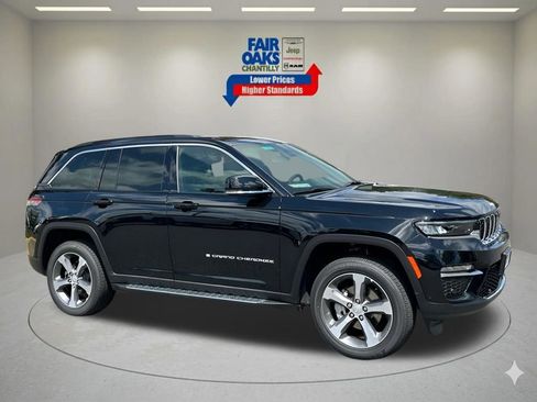 New 2025 Jeep Grand Cherokee Limited w/ Luxury Tech Group II AWD/4WD image 5