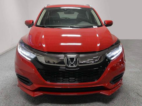 Used 2019 Honda HR-V Touring image 2
