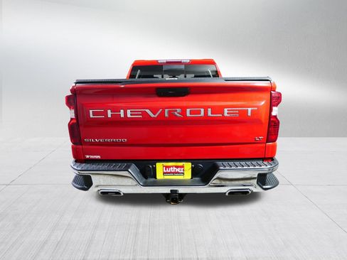 Used 2021 Chevrolet Silverado 1500 LT w/ Z71 Off-Road Package AWD/4WD image 6