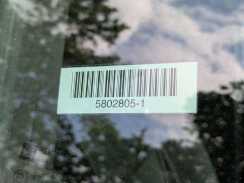 Used 2025 Chevrolet TrailBlazer LT image 30