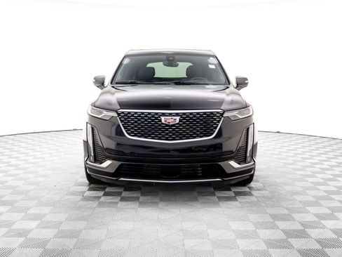 Used 2024 Cadillac XT6 Premium Luxury w/ Technology Package image 2