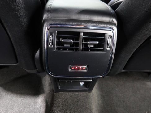 Used 2020 Lincoln Continental w/ Premium Package FWD image 28