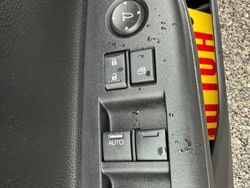 Used 2017 Honda Accord LX image 17
