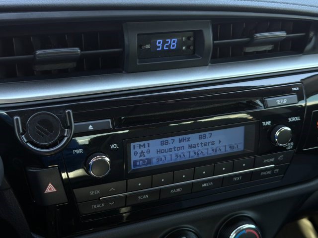 Used 2014 Toyota Corolla L FWD image 17