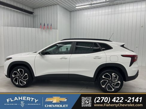 New 2026 Chevrolet Trax RS w/ Driver Confidence Package image 5