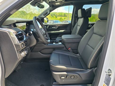 New 2026 GMC Yukon XL Elevation AWD/4WD image 7