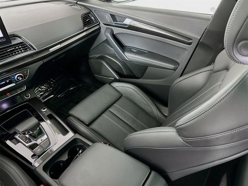 Used 2023 Audi SQ5 Premium Plus image 24