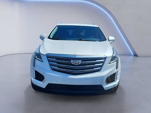 Used 2019 Cadillac XT5 Premium Luxury AWD/4WD image 2